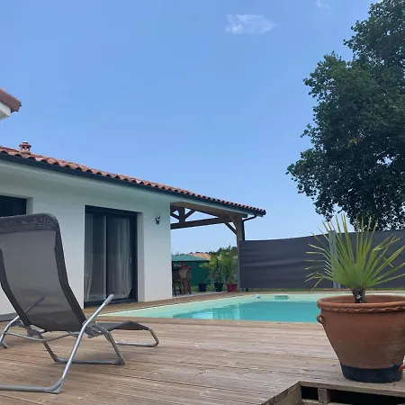 Maison Franck فيلة موليات-إي-ما